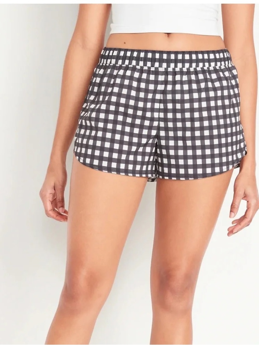 NWT Old Navy Active Gingham Shorts - Women’s M